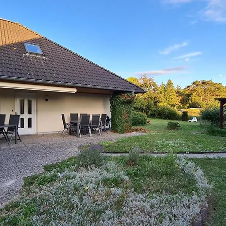 Haus 5 Elemente- Raum Mit Terrasse, Bio-kamin Und 2 Schlafzimmer Daire