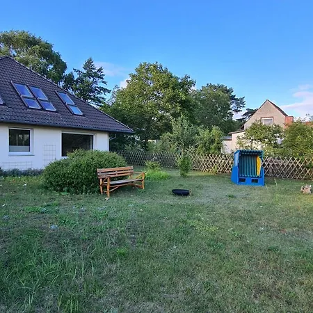 Haus 5 Elemente- Raum Mit Terrasse, Bio-kamin Und 2 Schlafzimmer Apartment *