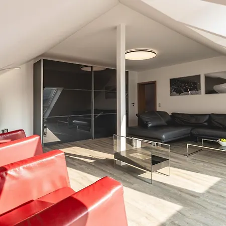 Haus 5 Elemente- Raum Mit Terrasse, Bio-kamin Und 2 Schlafzimmer Apartment *