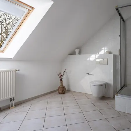 Haus 5 Elemente- Raum Mit Terrasse, Bio-kamin Und 2 Schlafzimmer Daire