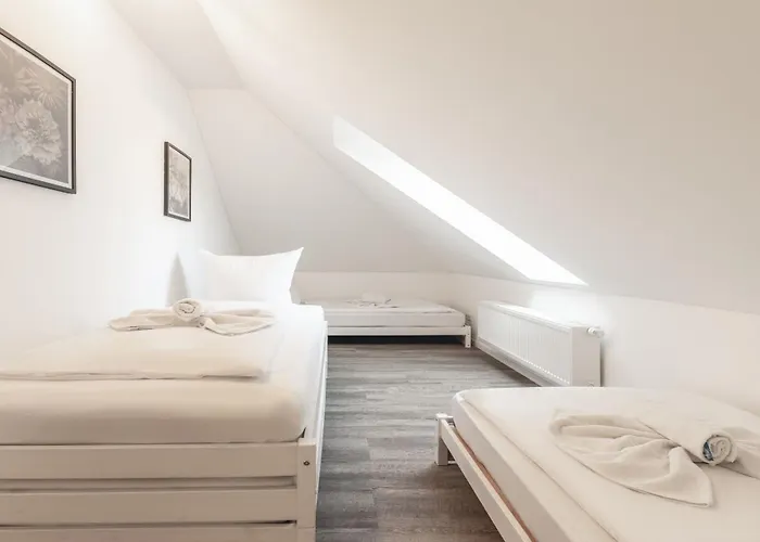 Haus 5 Elemente- Raum Mit Terrasse, Bio-kamin Und 2 Schlafzimmer